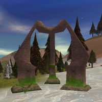 69.6N, 31.3W - Three-legged Arch Live.jpg